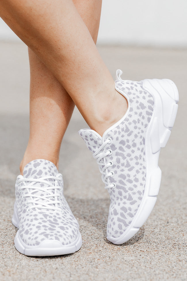 White black star pattern print shoe sneaker | Womens trainers shoes online  2845WS